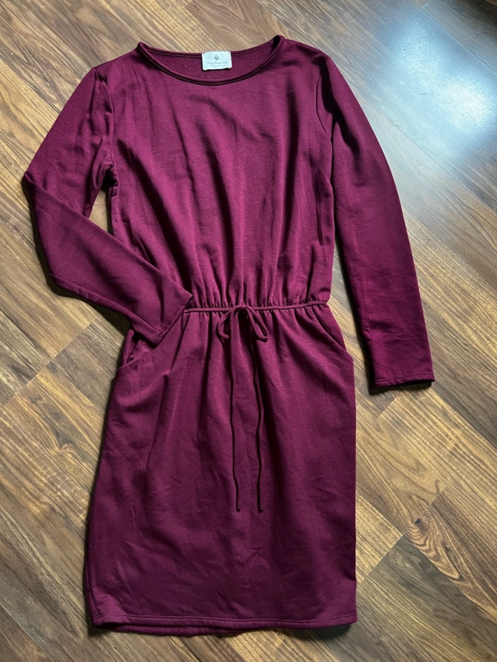 Women’s Long Sleeve Drawstring Waist Dress - Burgundy